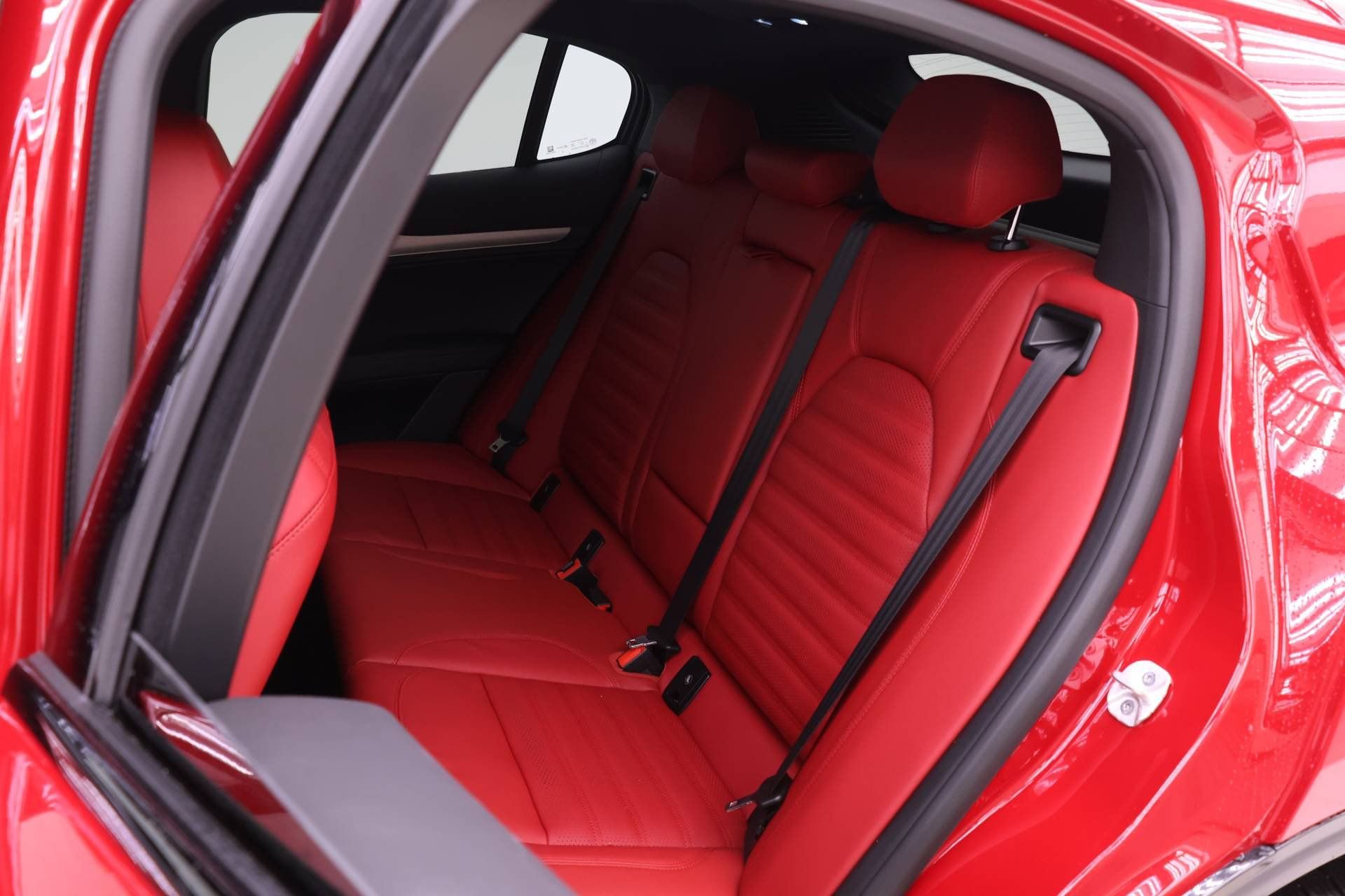 New 2026 Alfa Romeo Stelvio Sprint image 12