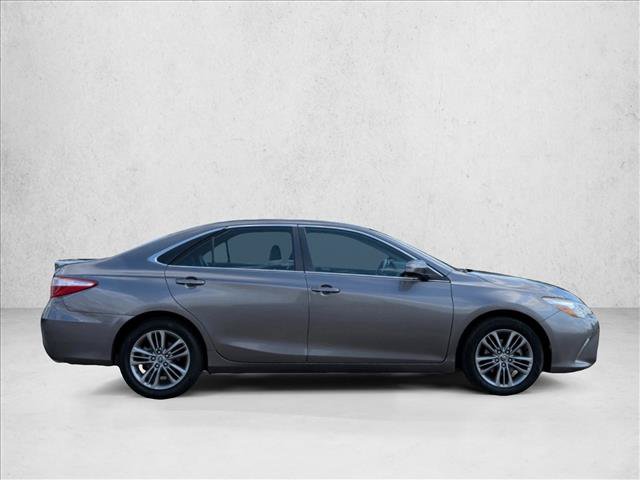 Used 2016 Toyota Camry SE FWD image 4