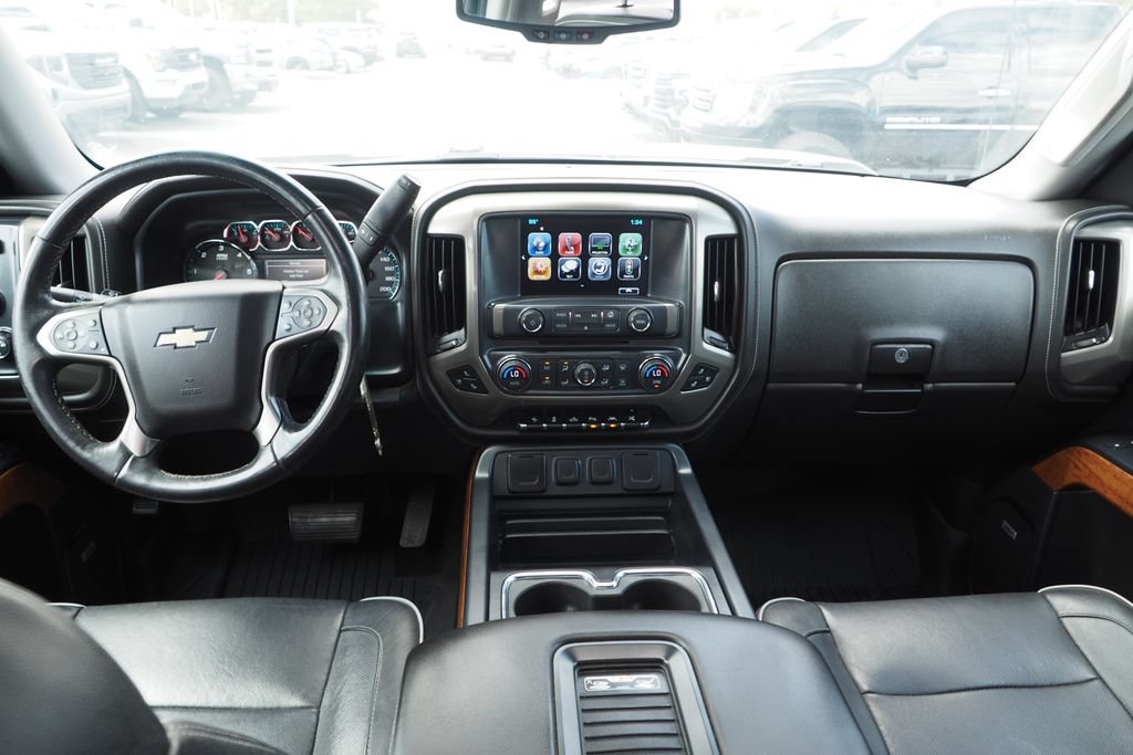 Used 2017 Chevrolet Silverado 1500 High Country AWD/4WD image 17