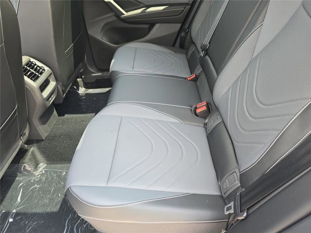 New 2026 Volkswagen Tiguan SE image 11