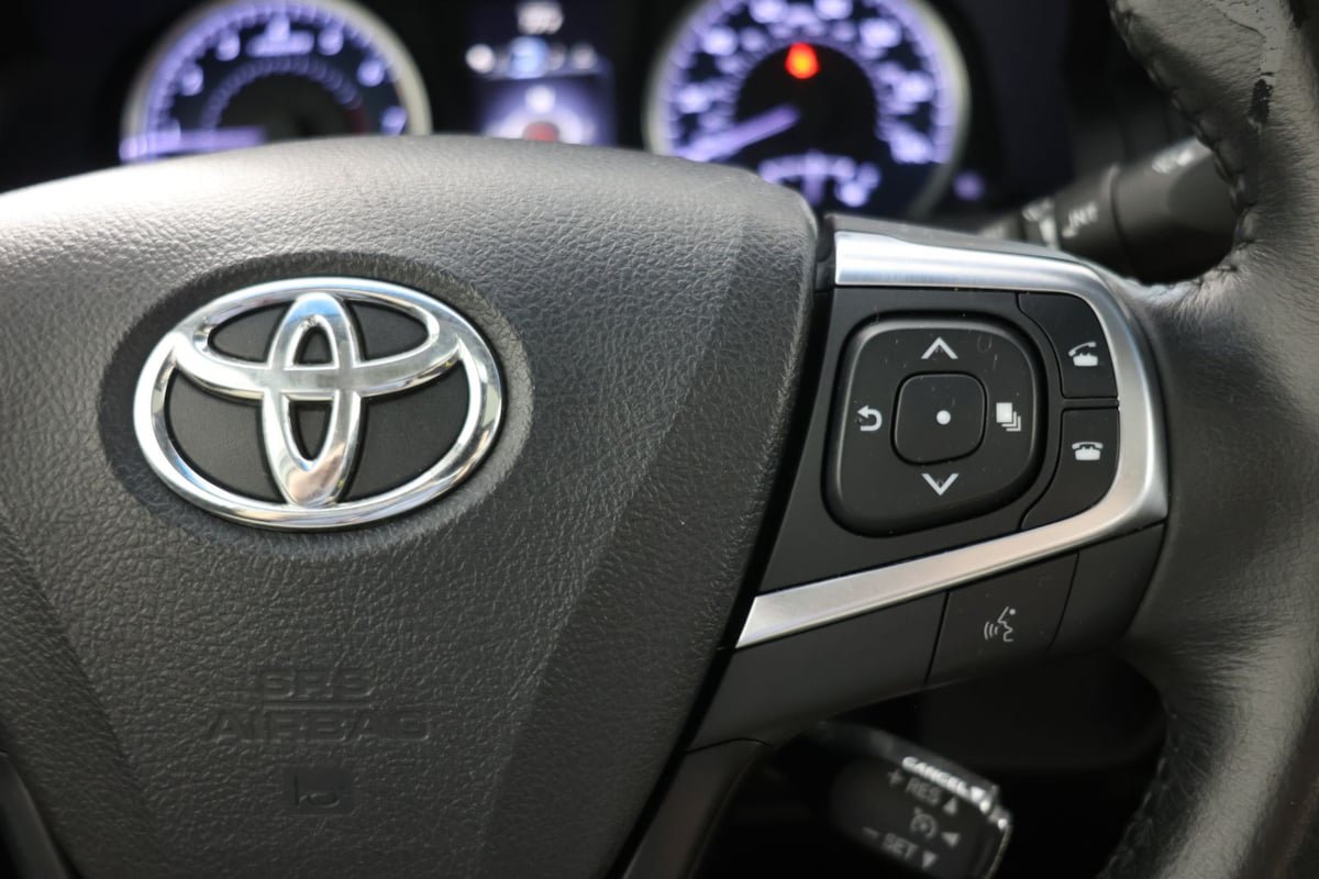 Used 2015 Toyota Camry XLE FWD image 28