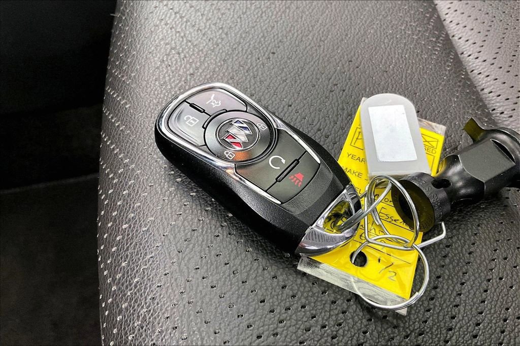 Used 2023 Buick Encore GX Essence w/ Experience Buick Package image 11