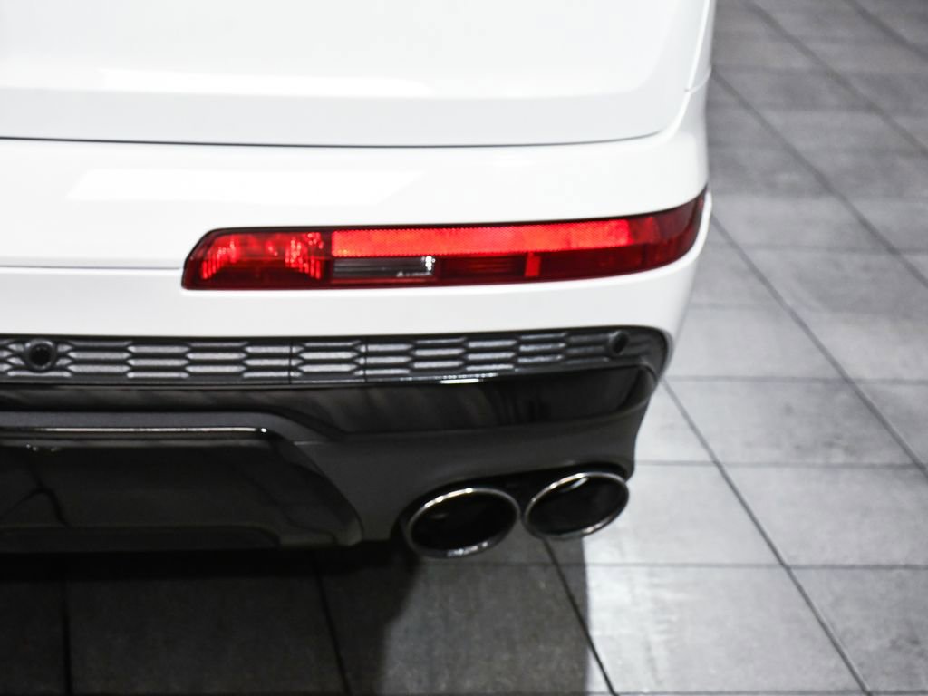Used 2021 Audi SQ7 Premium Plus w/ Executive Package image 92