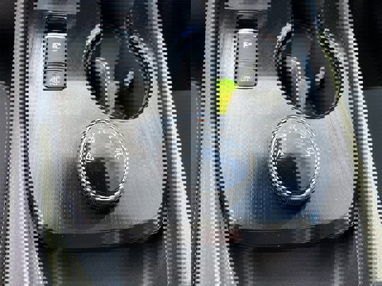 Certified 2024 Nissan Rogue S image 18