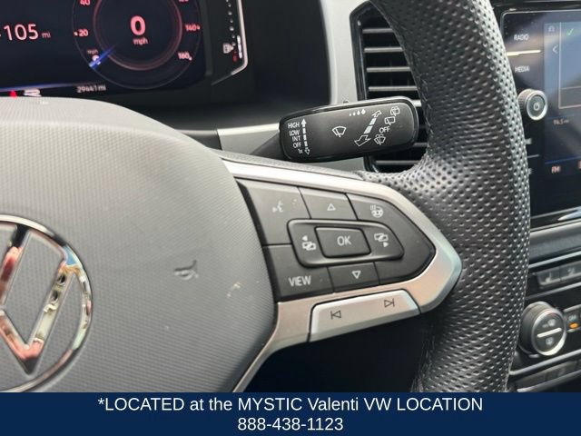 Certified 2023 Volkswagen Atlas Cross Sport SEL R-Line AWD/4WD image 40