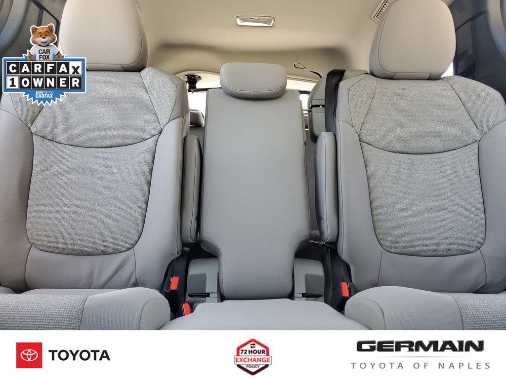 Certified 2026 Toyota Sienna LE FWD image 31