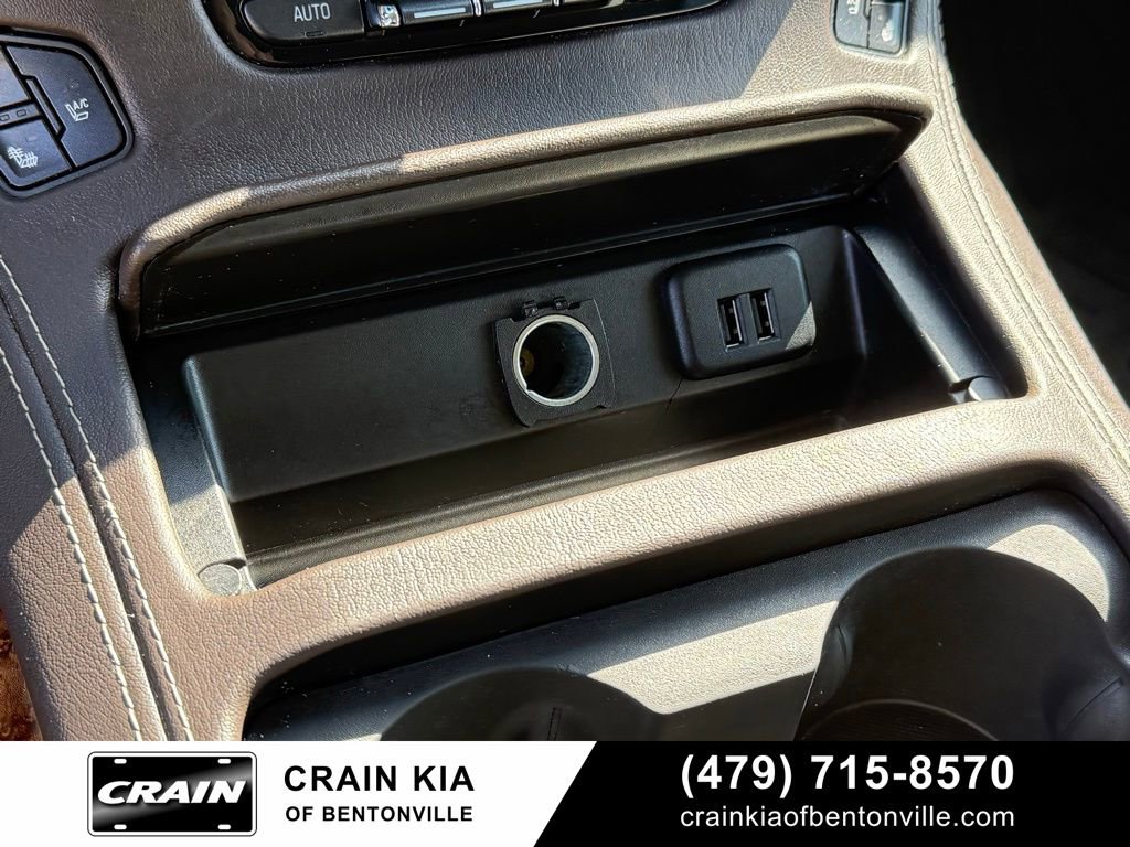 Used 2015 Chevrolet Suburban LTZ image 19