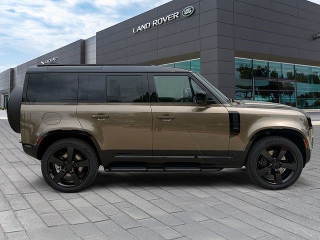 New 2026 Land Rover Defender 110 X-Dynamic SE AWD/4WD image 6