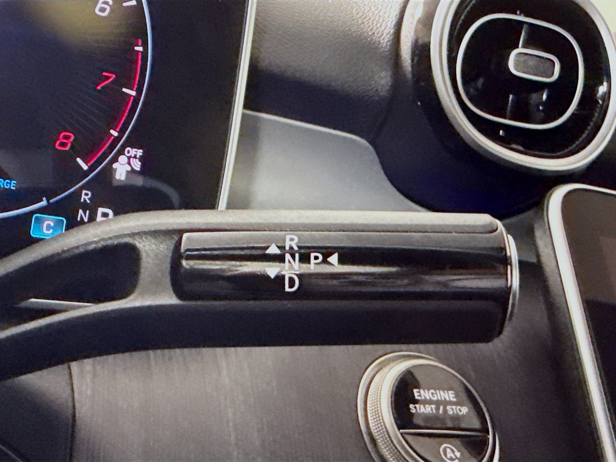 Used 2025 Mercedes-Benz C 300 Sedan image 20