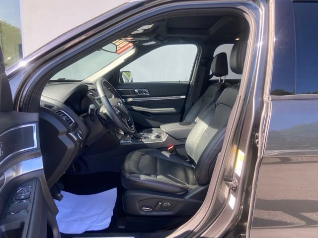 Used 2018 Ford Explorer Sport w/ Ford Safe & Smart Package AWD/4WD image 10