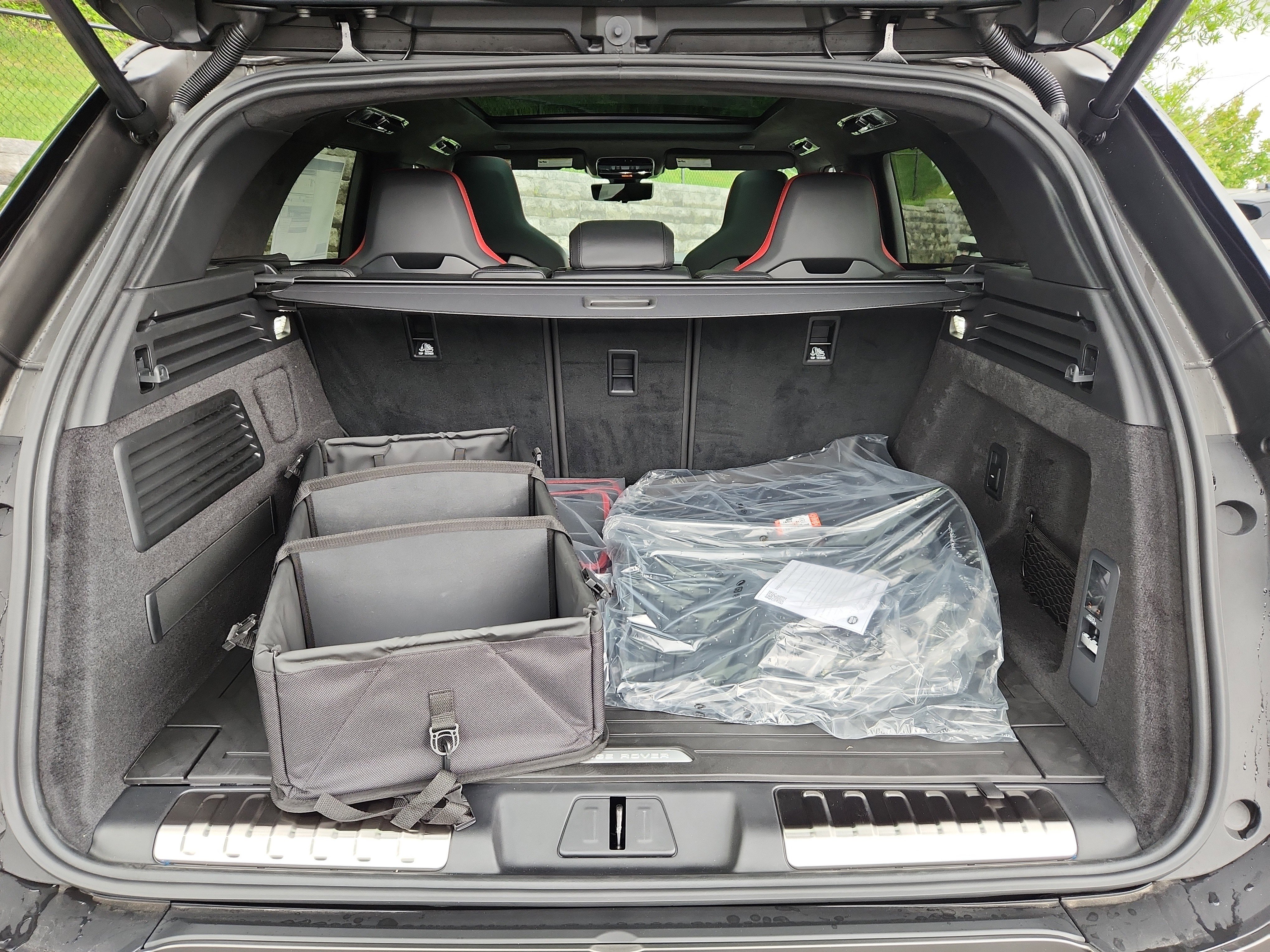 New 2025 Land Rover Range Rover Sport SV Edition Two image 13