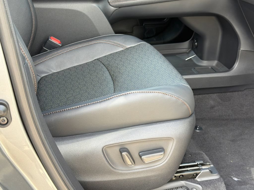 New 2026 Toyota Sienna Platinum AWD/4WD image 14