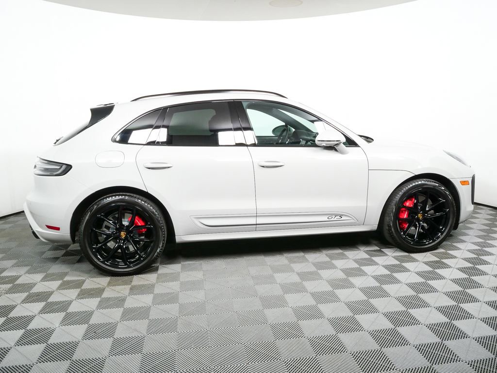 Certified 2025 Porsche Macan GTS image 28