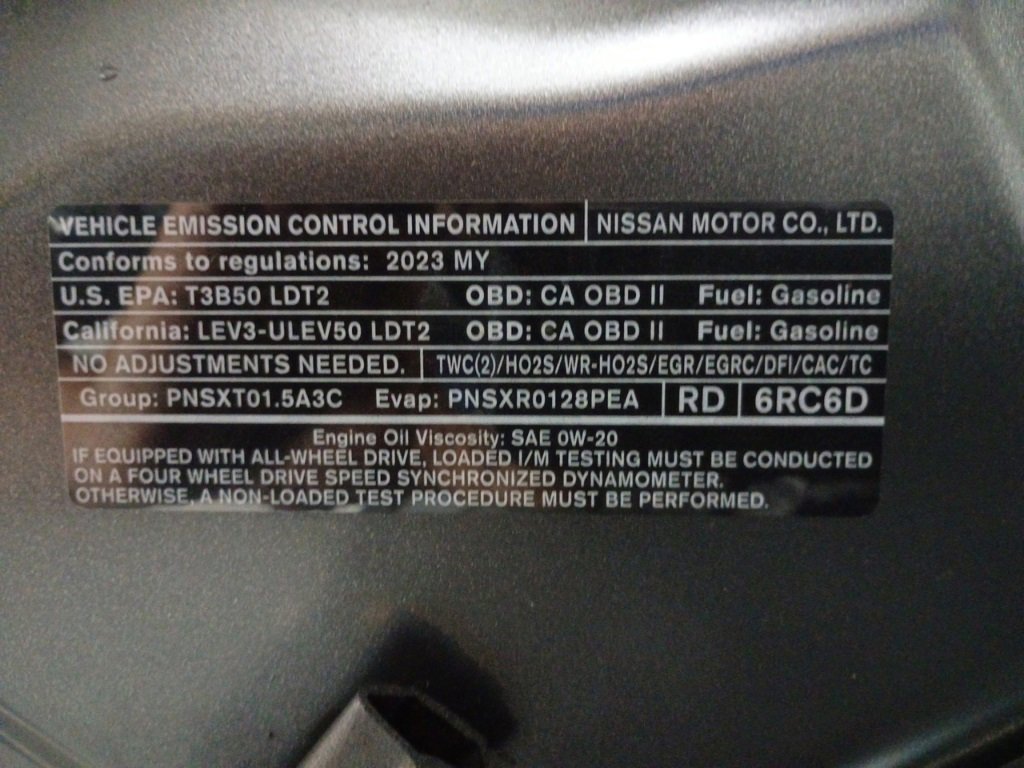 Used 2023 Nissan Rogue SV image 26