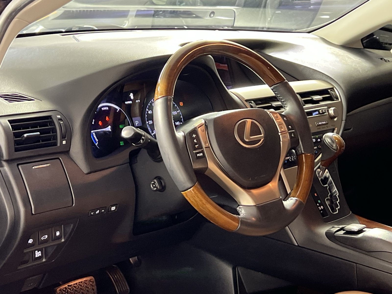 Used 2013 Lexus RX 450h AWD w/ Navigation Pkg image 16