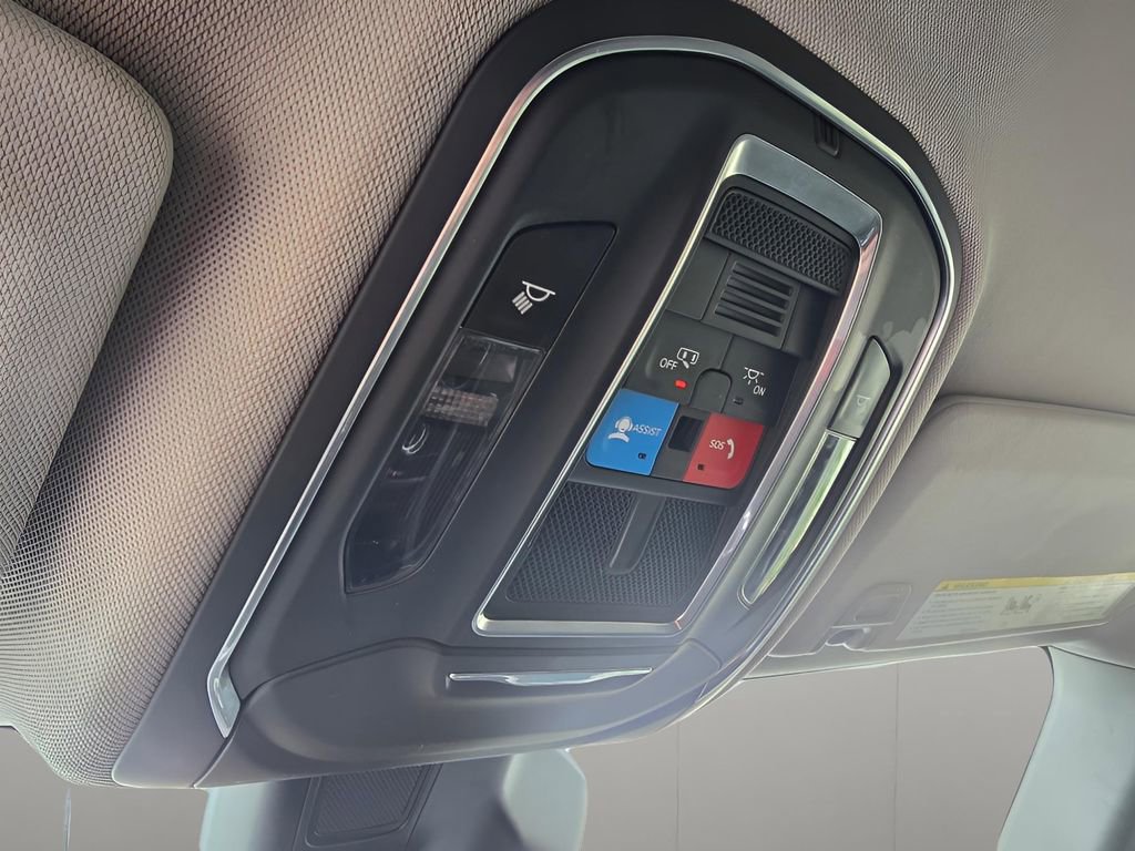 Used 2024 Jeep Grand Cherokee Laredo AWD/4WD image 20