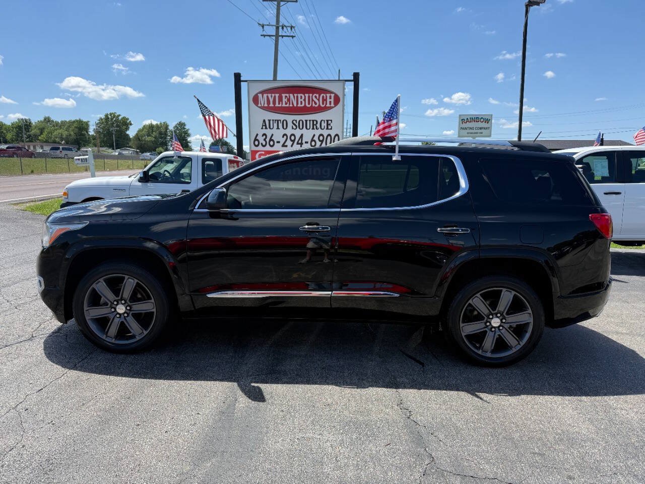 Used 2019 GMC Acadia Denali w/ Technology Package FWD image 2