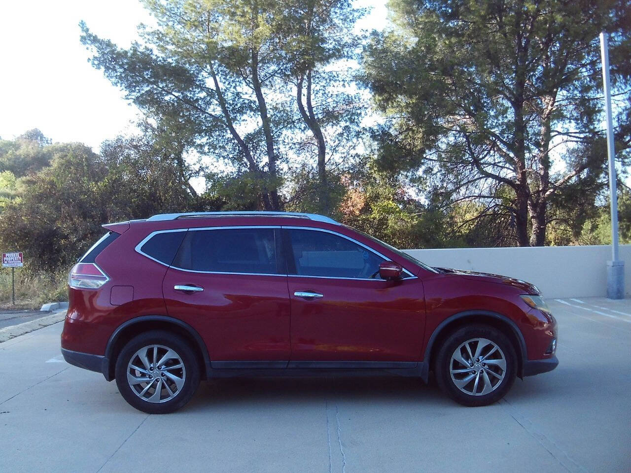 Used 2014 Nissan Rogue SL AWD/4WD image 8