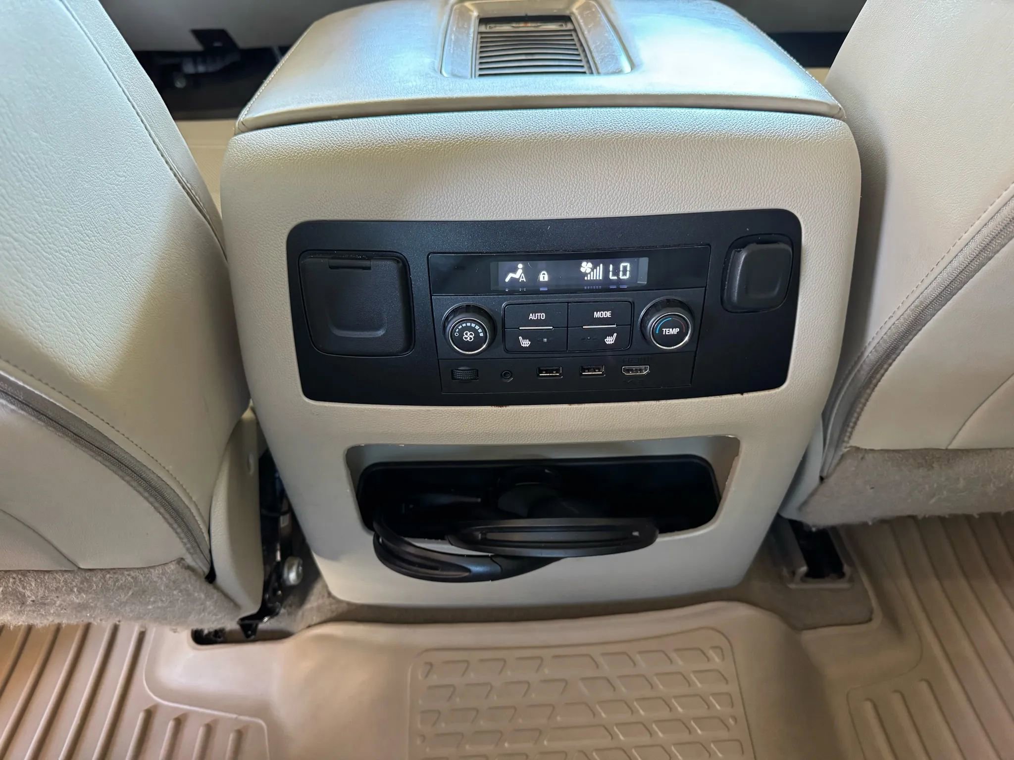 Used 2019 GMC Yukon Denali w/ Denali Ultimate Package image 22