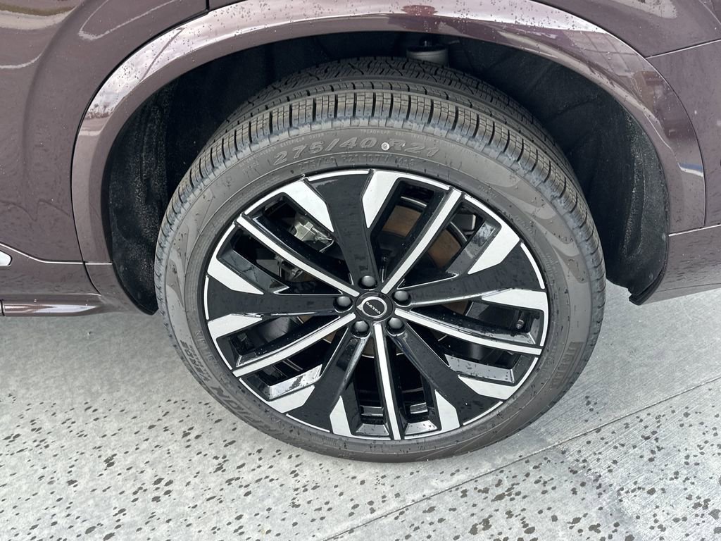 New 2025 Volvo XC90 T8 Plus w/ Protection Package image 10