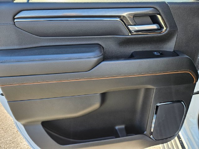 Used 2025 GMC Sierra 3500 AT4 w/ AT4 Premium Plus Package AWD/4WD image 20
