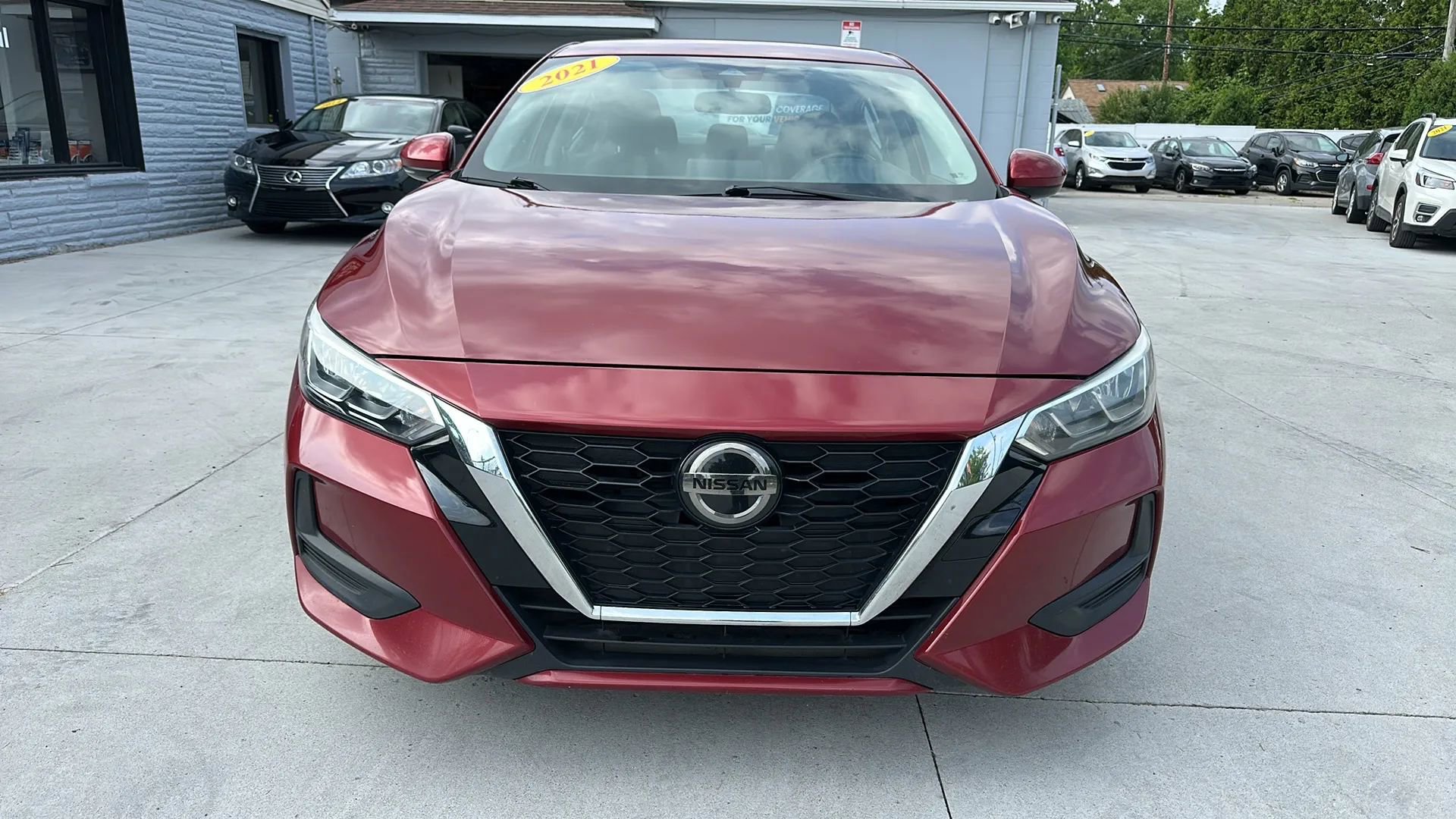 Used 2021 Nissan Sentra SV image 2