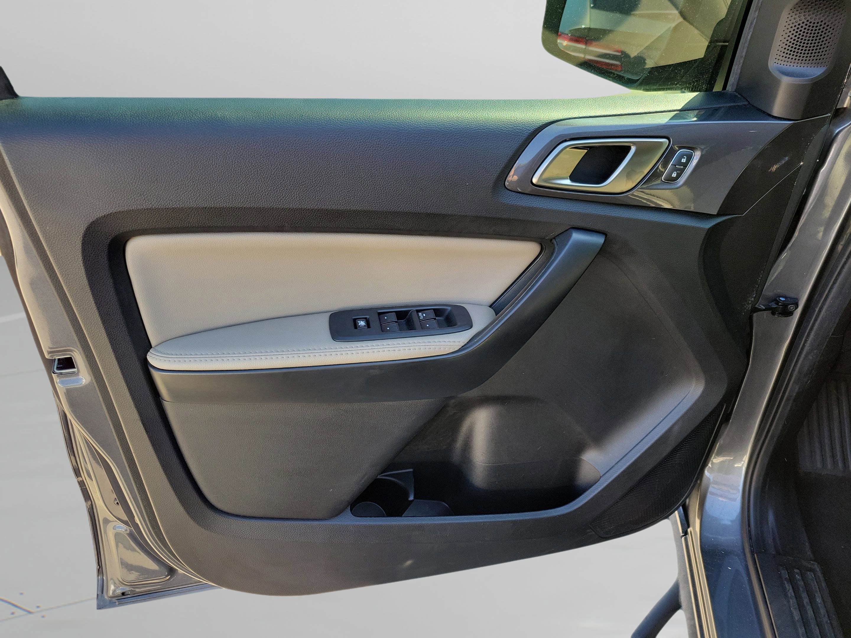 Used 2021 Ford Ranger Lariat w/ Trailer Tow Package image 6