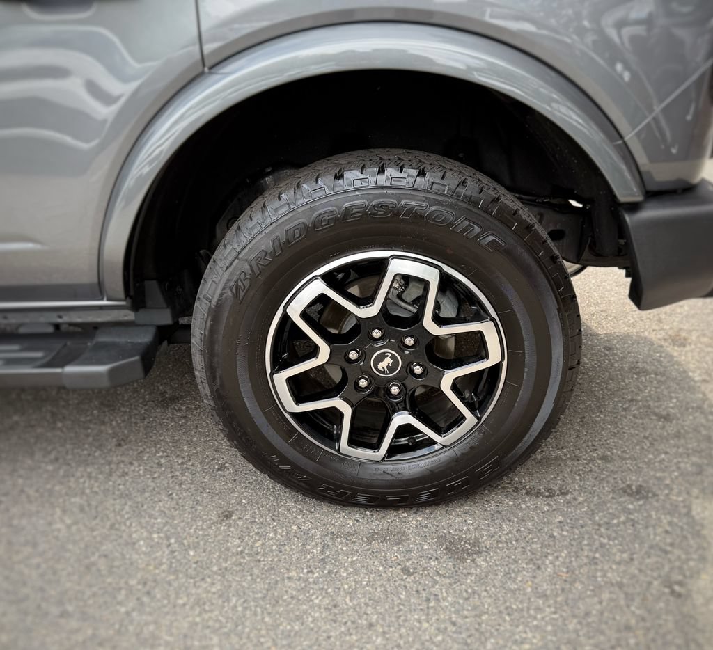Used 2024 Ford Bronco Outer Banks AWD/4WD image 16