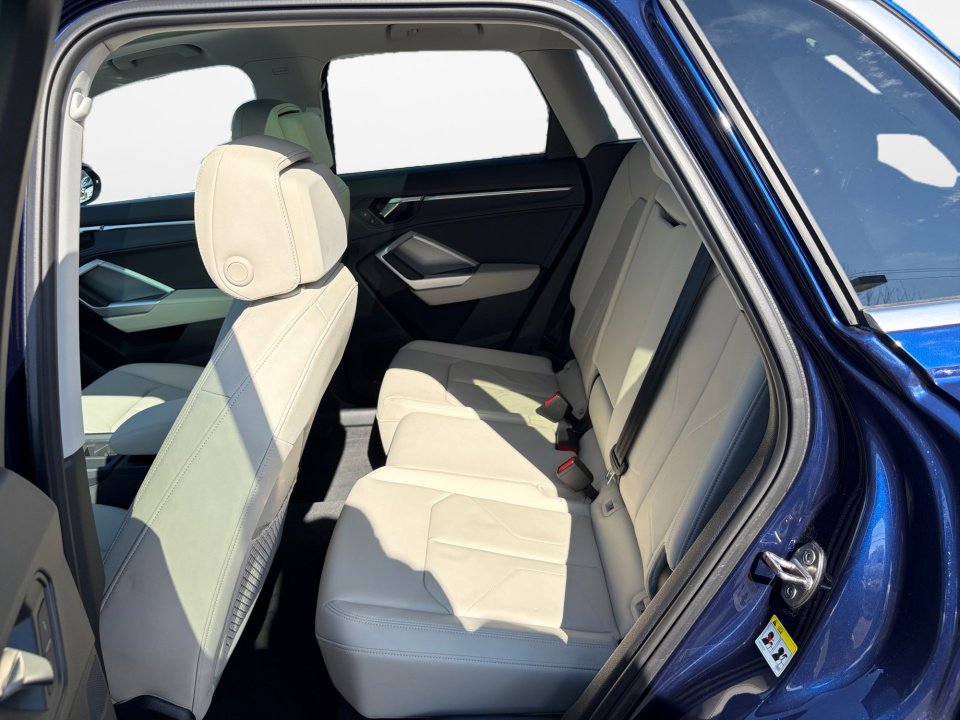 Used 2025 Audi Q3 2.0T Premium Plus w/ Premium Plus Package image 13