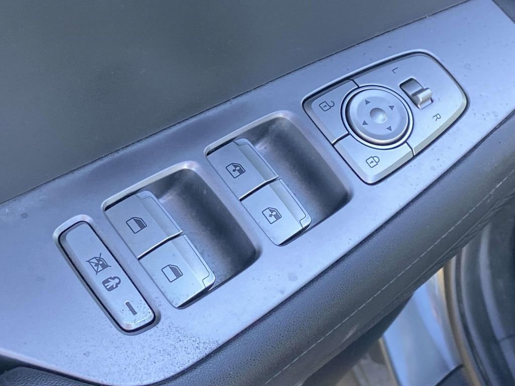 Used 2023 Hyundai Palisade SEL FWD image 15