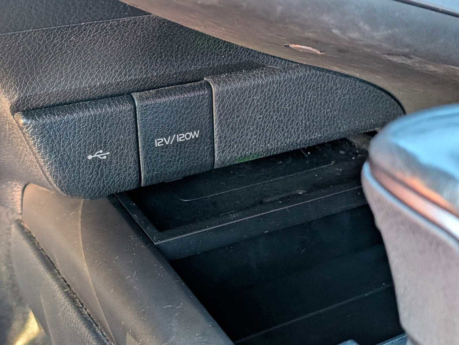 Used 2021 Toyota Camry XSE image 15