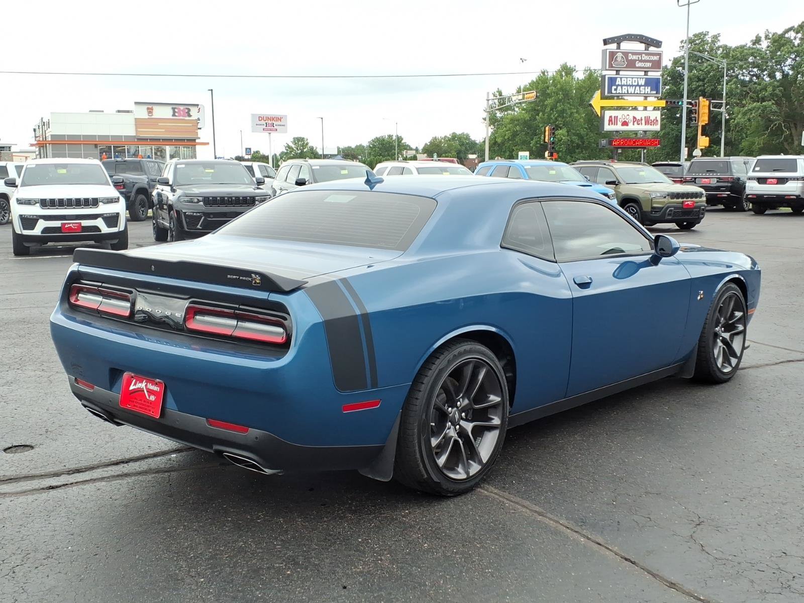 Used 2020 Dodge Challenger R/T Scat Pack w/ Shaker Package RWD image 4