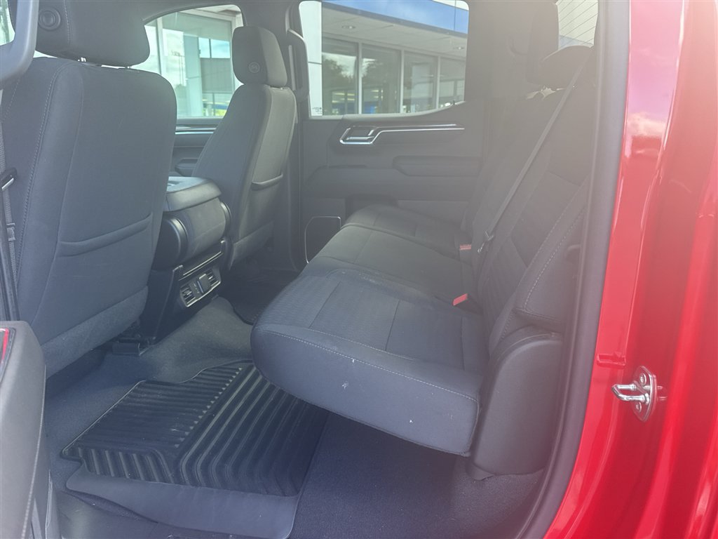 Used 2022 Chevrolet Silverado 1500 LT AWD/4WD image 10