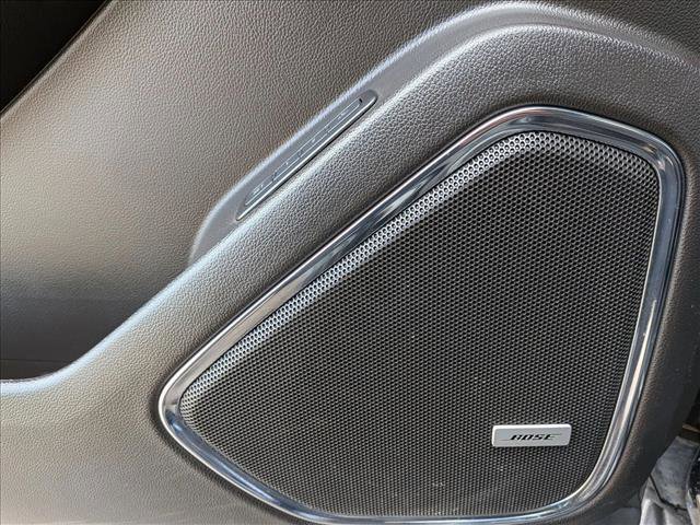 Used 2017 Chevrolet Suburban LT image 16