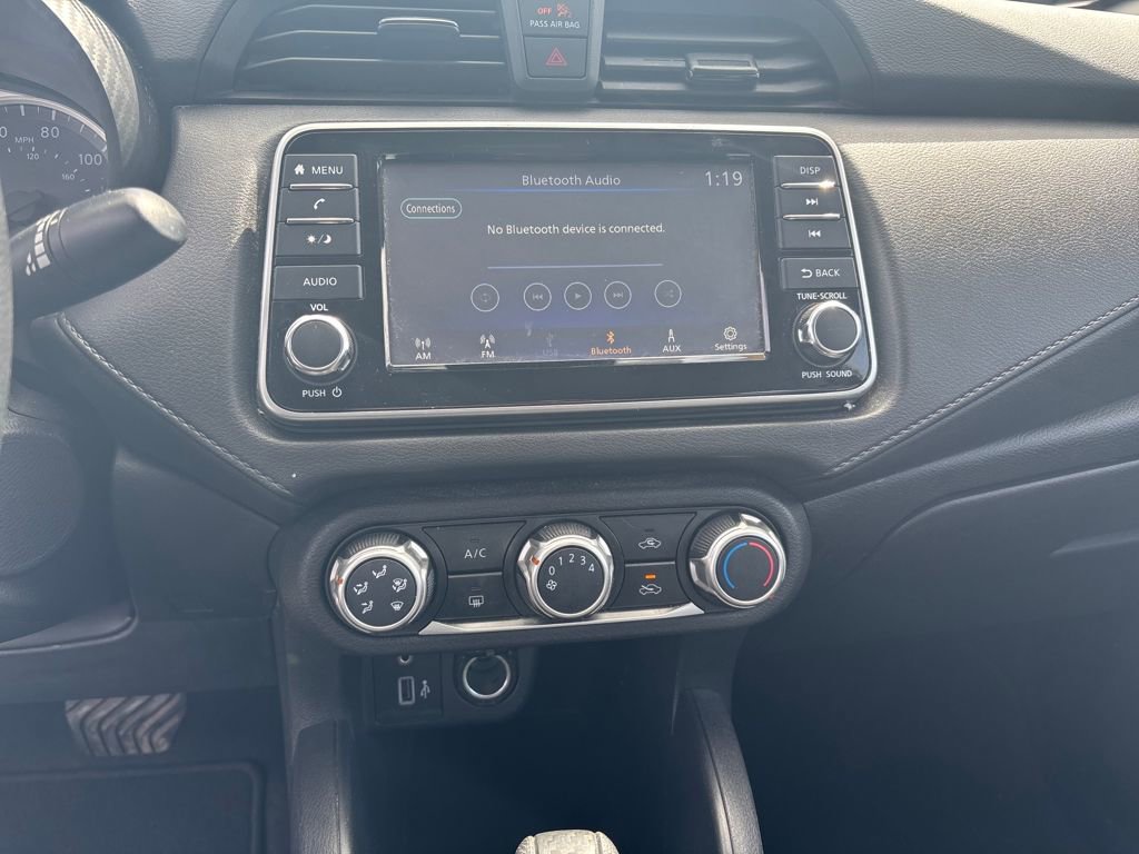 Used 2021 Nissan Versa S image 17