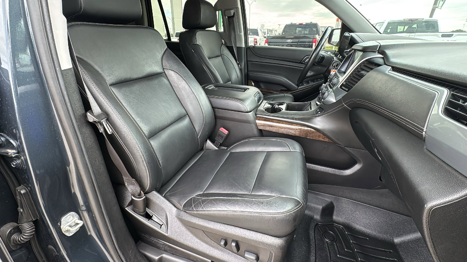 Used 2019 Chevrolet Tahoe LT image 32