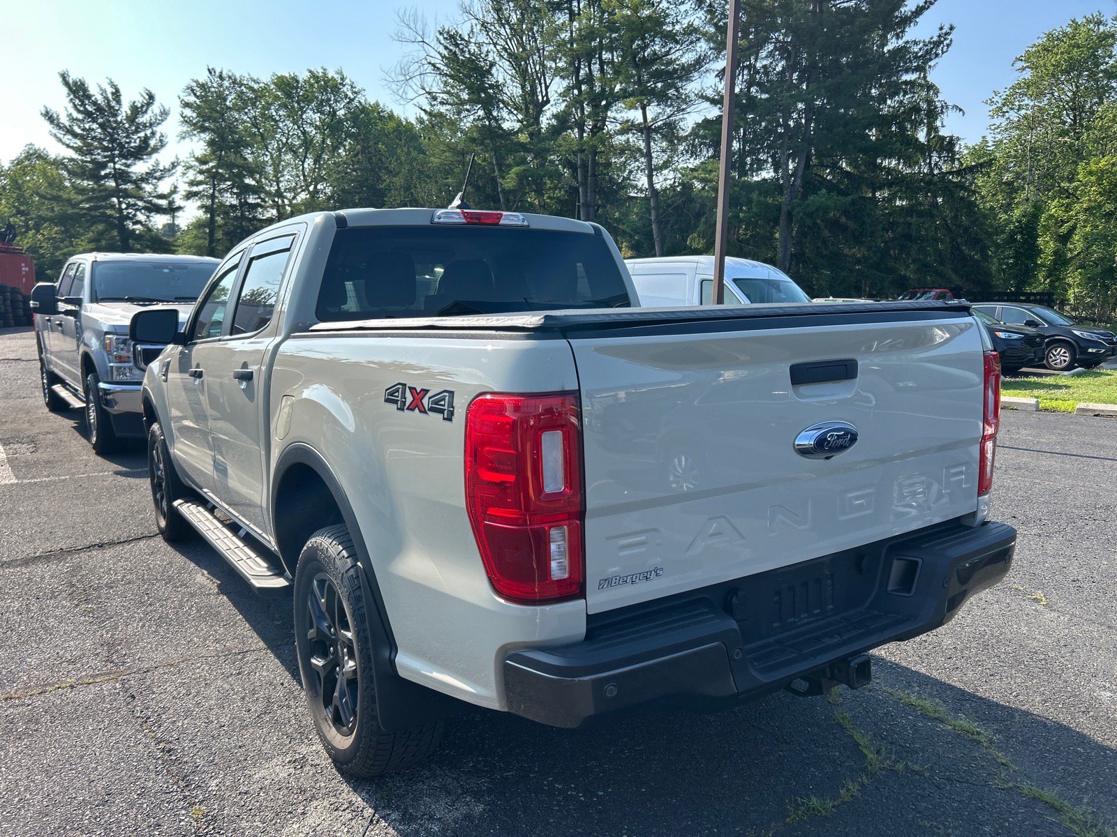 Used 2022 Ford Ranger XLT w/ Equipment Group 301A Mid AWD/4WD image 8