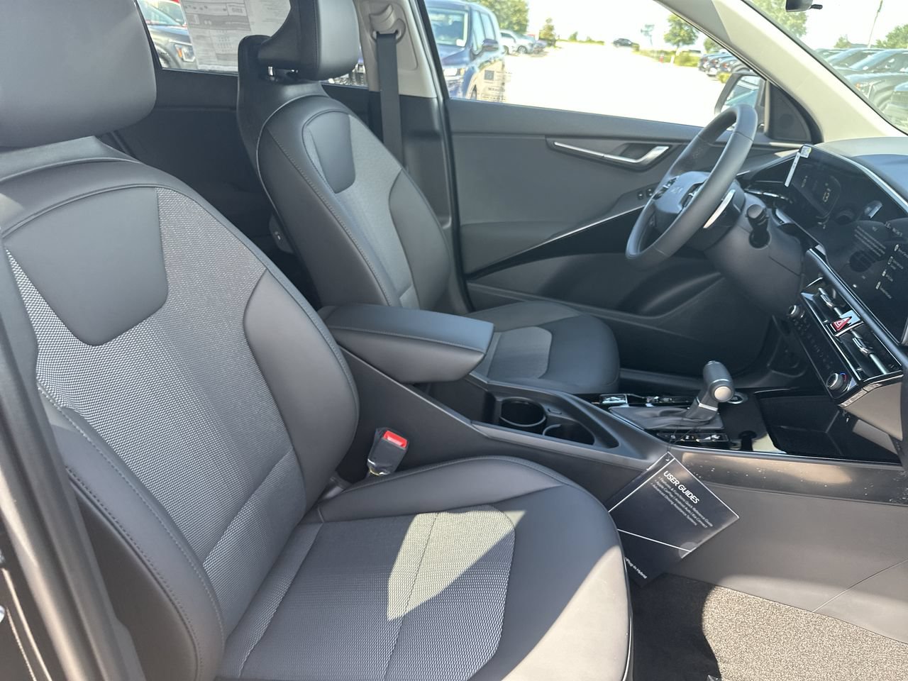 New 2026 Kia Niro EX FWD image 17