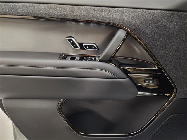 Used 2025 Land Rover Range Rover Sport SE image 23