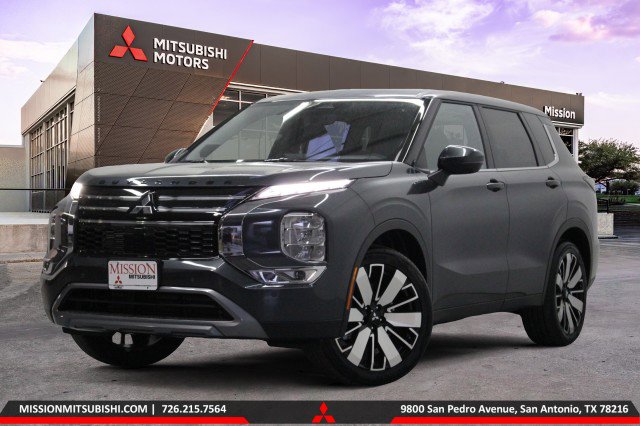 New 2026 Mitsubishi Outlander SE image 1