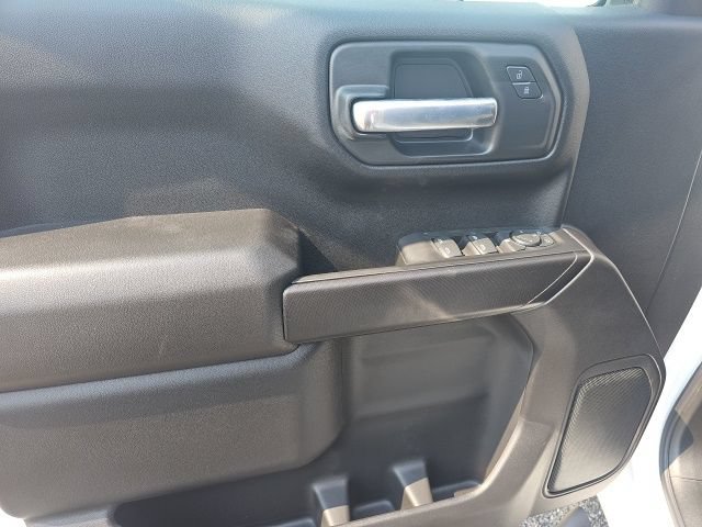 New 2026 Chevrolet Silverado 1500 Custom w/ Turbomax Blackout Package AWD/4WD image 10