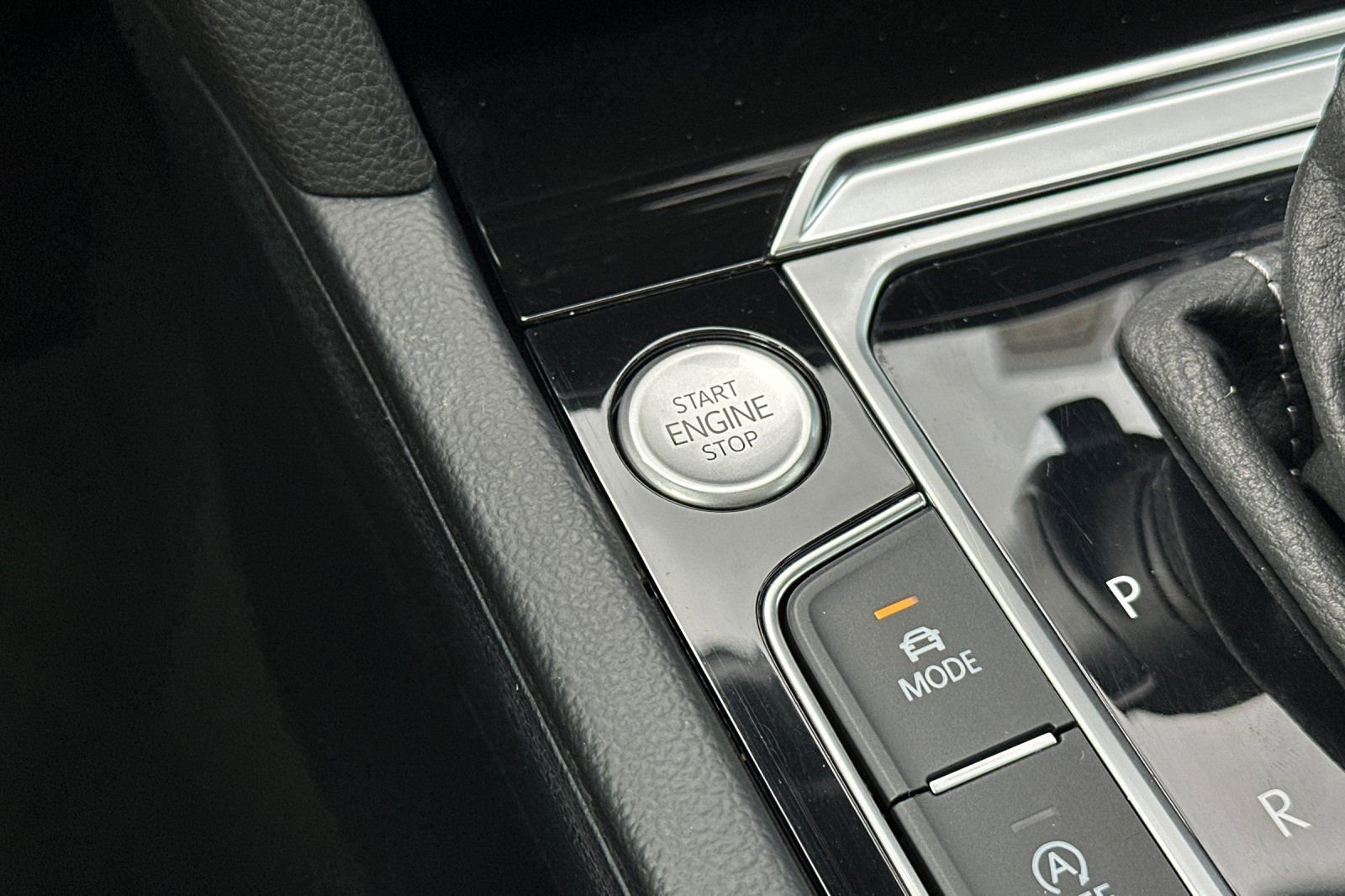 Used 2023 Volkswagen Arteon SEL AWD/4WD image 22