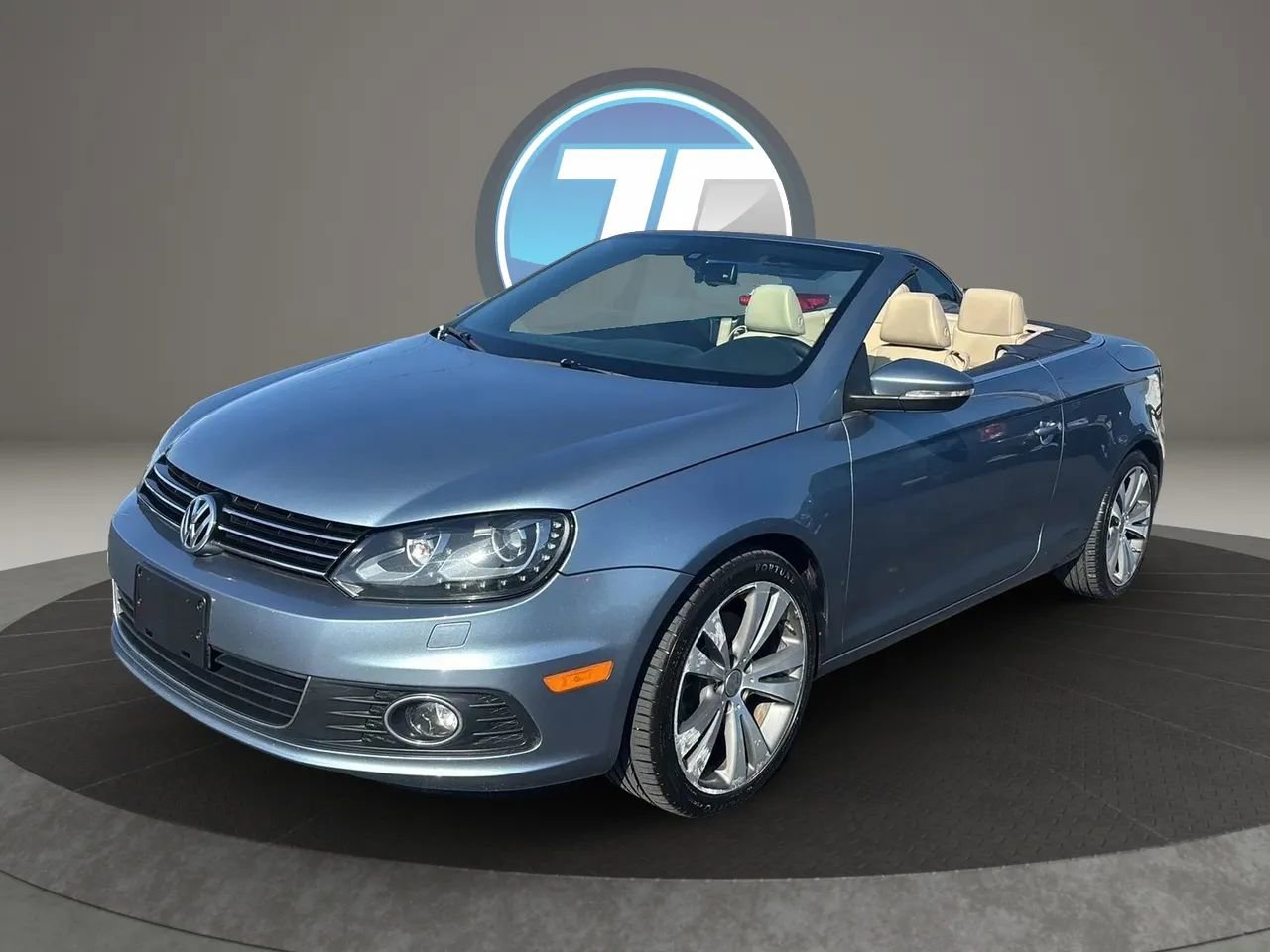 Used 2013 Volkswagen Eos Executive FWD image 21