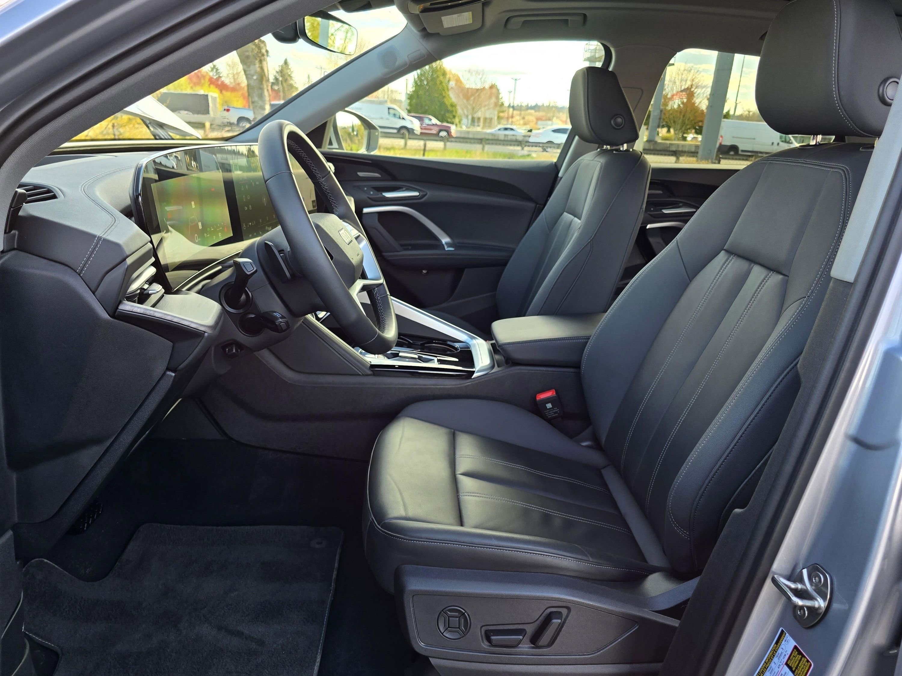 Certified 2025 Audi Q5 Premium Plus w/ Premium Plus AWD/4WD image 12