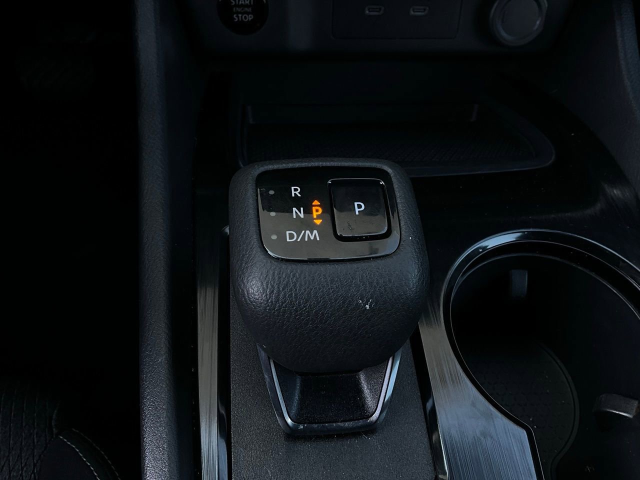 Used 2025 Nissan Rogue SV image 24