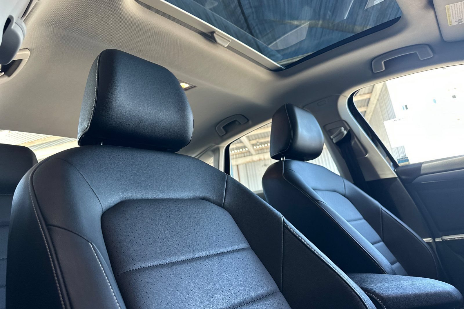 Used 2023 Volkswagen Jetta SE FWD image 17