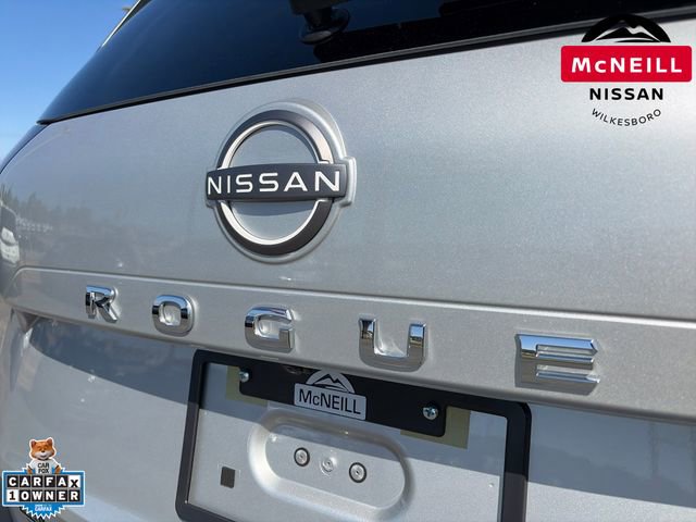 Used 2023 Nissan Rogue SV w/ SV Premium B Package image 34