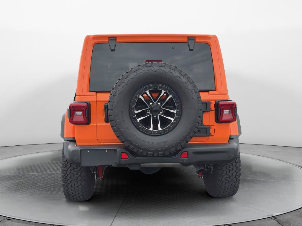 Used 2025 Jeep Wrangler Unlimited Rubicon AWD/4WD image 8