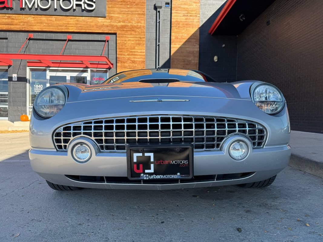 Used 2004 Ford Thunderbird RWD image 7