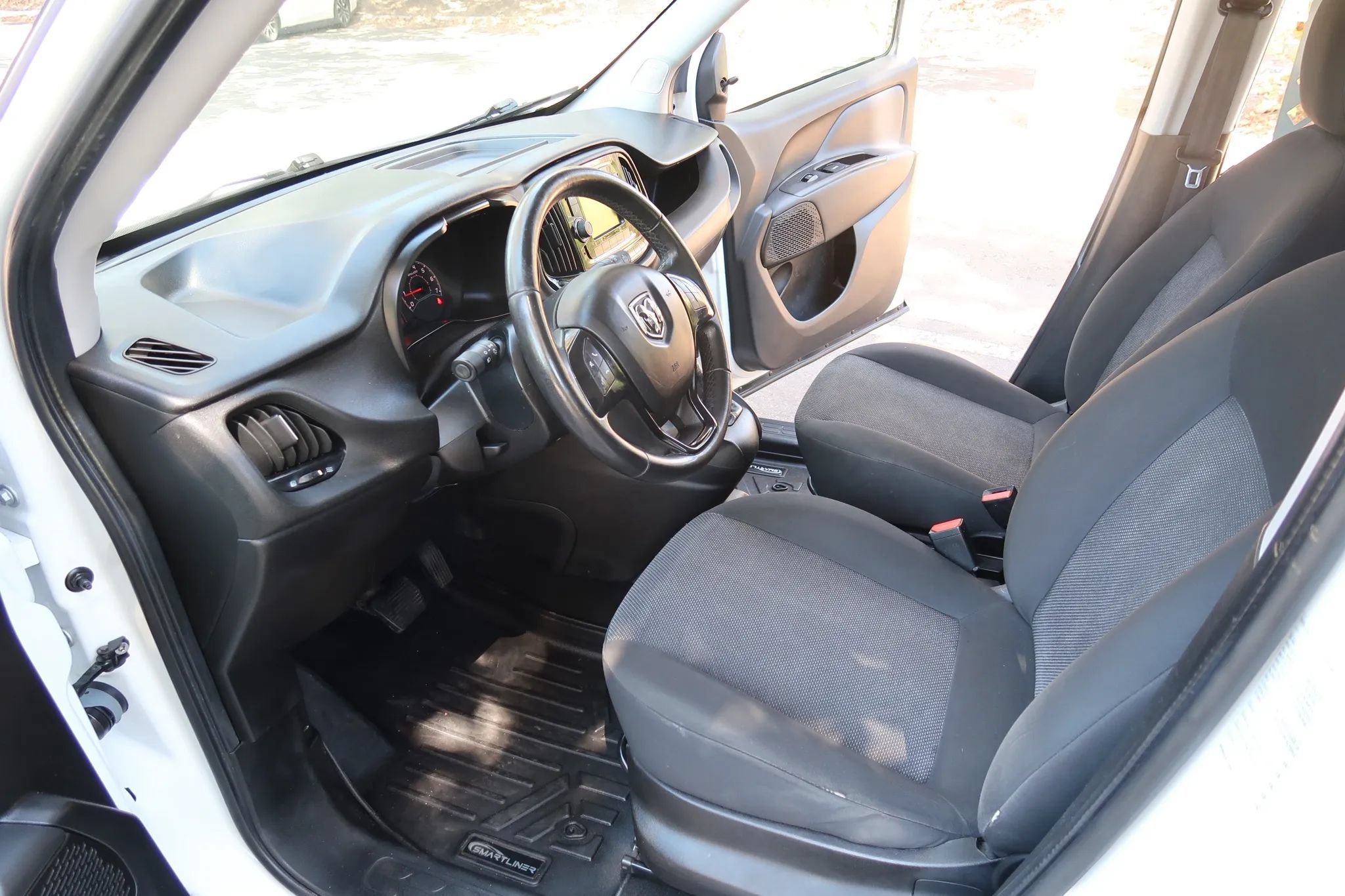 Used 2016 RAM ProMaster City Tradesman FWD image 25